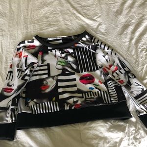 Beautiful Long sleeve makeup shirt